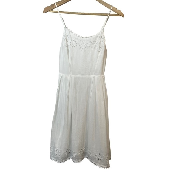 Old Navy Sundress Womens S White Floral Eyelet Lace A-line 100% Cotton Lined - Picture 1 of 11